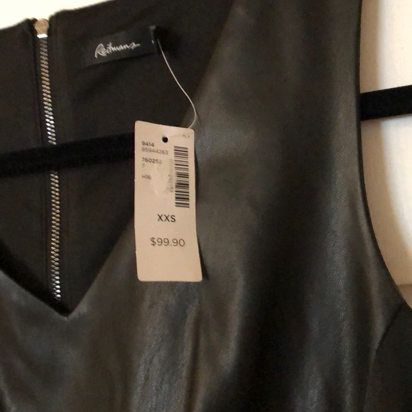 Faux leather black dress - Picture 5 of 6